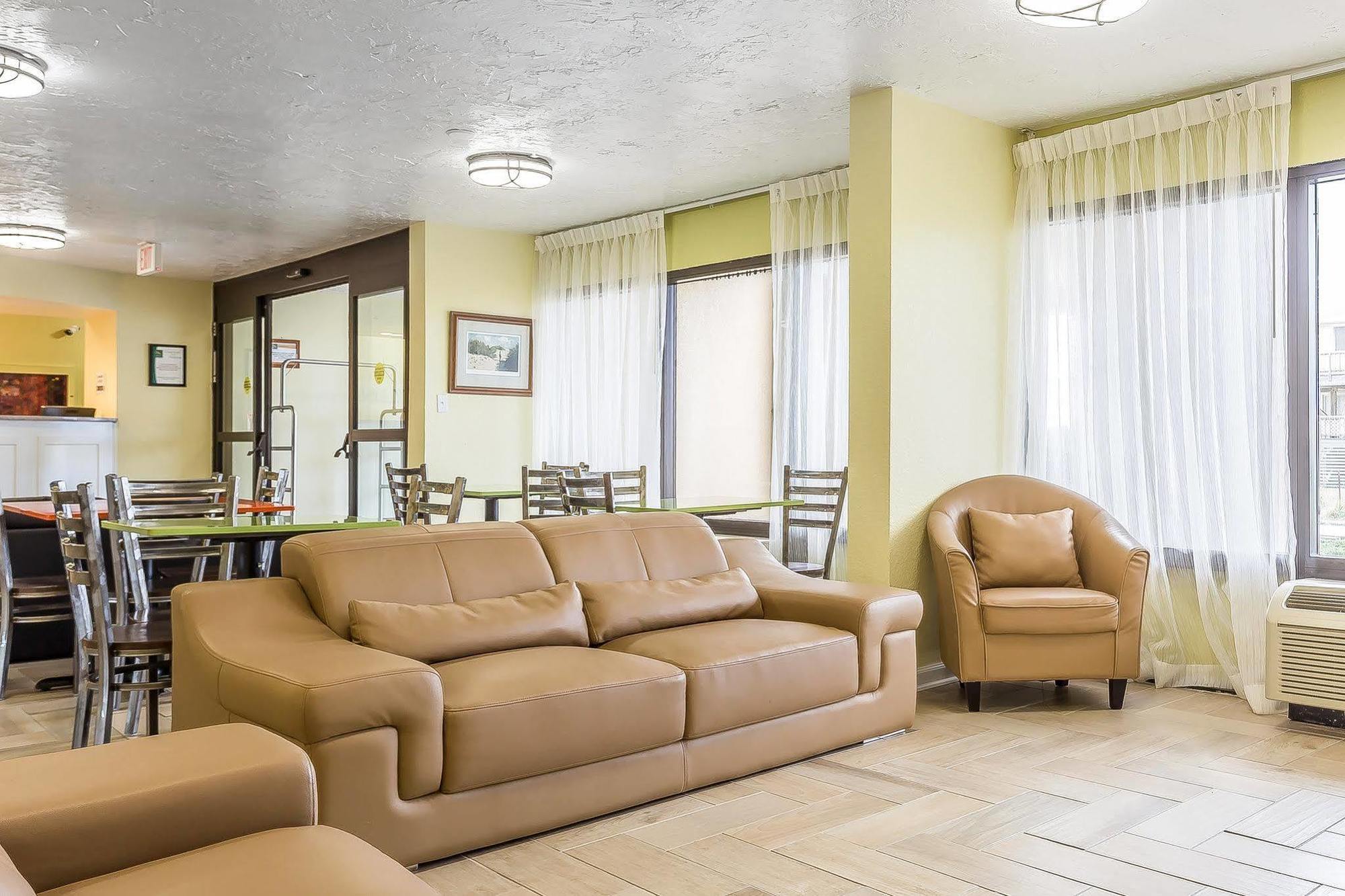 קיל דוויל הילס Quality Inn Carolina Oceanfront מראה חיצוני תמונה